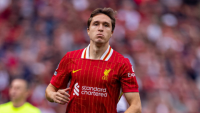 كلوب يكشف سبب غياب كييزا عن ليفربول