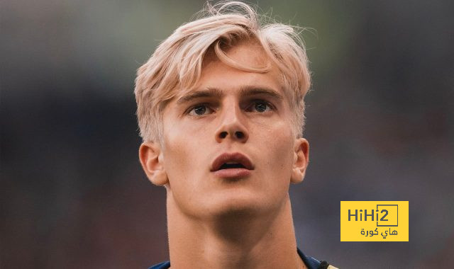 اللاعب السويدي الواعد الذي رفض برشلونة يتعثر مع توتنهام