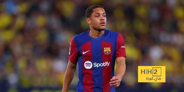 فيتور روكي يتحدث عن لحظاته الصعبة مع برشلونة
