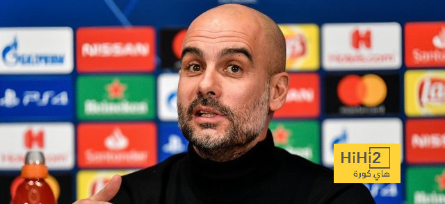 غوارديولا يطالب لاعبي مانشستر سيتي بالالتزام في مواجهة الأزمة