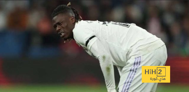 عاجل.. كامافينغا يخرج مصاباً من مباراة ليفربول