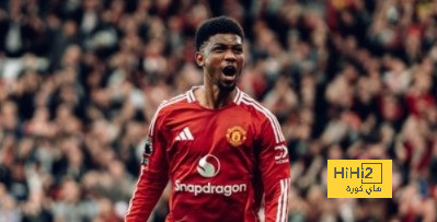 مانشستر يونايتد يضرب إيفرتون برباعية في الدوري الإنجليزي