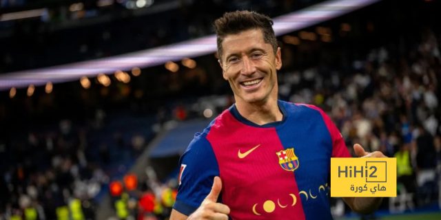 برشلونة يبحث عن ليفاندوفسكي جديد