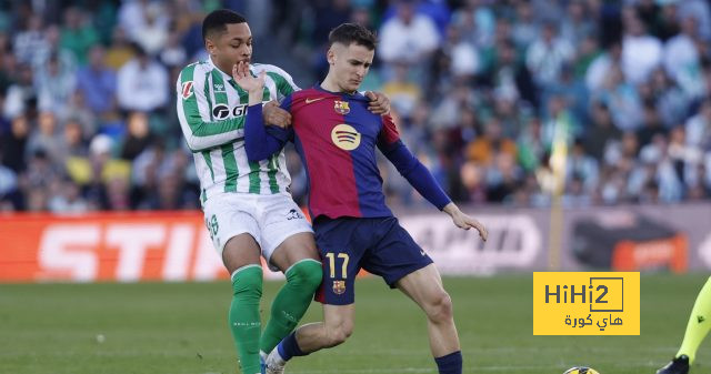 بيدرو مارتين يثير الجدل حول تقنية الفيديو في مباراة برشلونة وبيتيس