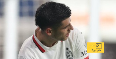 الرسم التكتيكي لفريقي ميلان و النجم الأحمر في دوري أبطال أوروبا