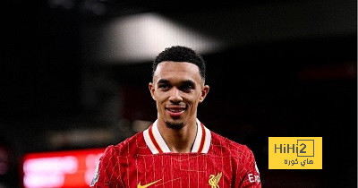 هل يلمح أرنولد للبقاء في ليفربول ؟