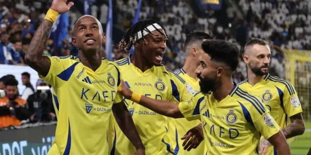 مدرب النصر يلجأ لحارس الشباب