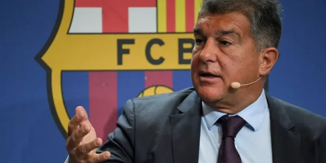 برشلونة يرفض عودة لاعبه السابق