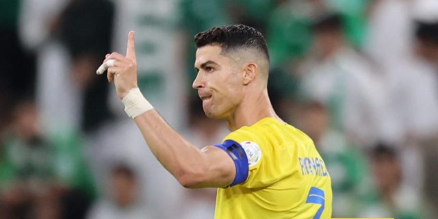 مفاجأة بشأن تجديد عقد كريستيانو رونالدو مع النصر