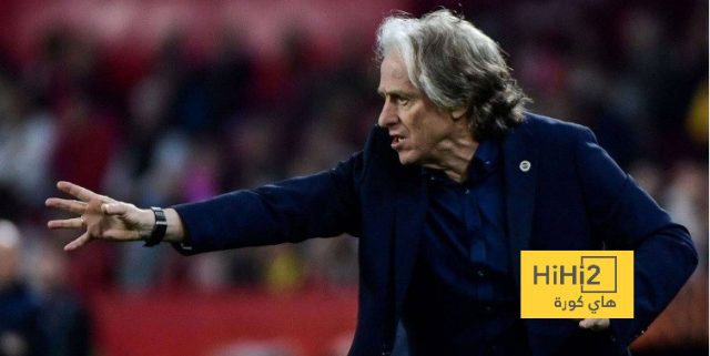 مدافع نوتينغهام يتحدث عن أسلوب مدرب الهلال المثير في التدريبات