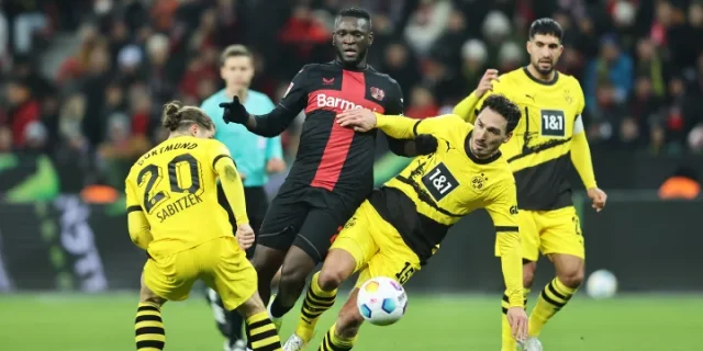 الرسم التكتيكي لفريقي بروسيا دورتموند و باير ليفركوزن في الدوري الألماني