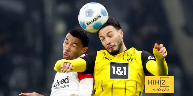 احصائيات الشوط الأول من مباراة فرانكفورت و بروسيا دورتموند