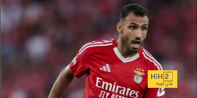 بنفيكا يضرب برشلونة مبكرا بالهدف الأول