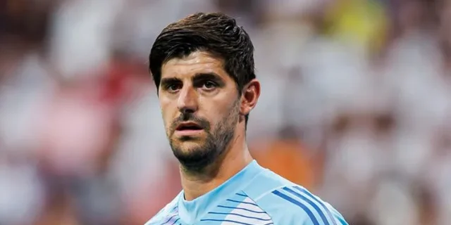 مدرب بلجيكا الجديد يوضح موقفه من عودة كورتوا للمنتخب