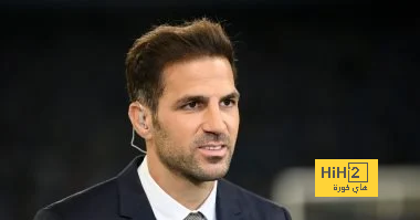فابريغاس يسعى خلف لاعب جديد من برشلونة بعد نفيه التعاقد مع غارسيا!