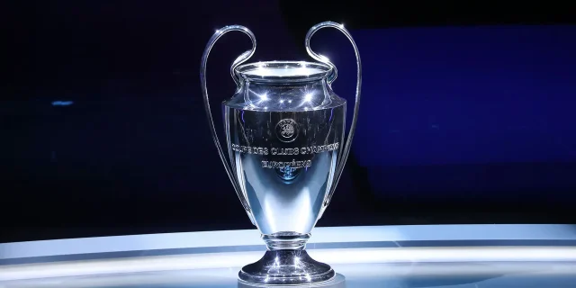 صور  : كرة نهائي دوري الأبطال هذا الصيف