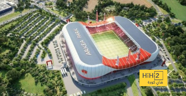 صور.. تجهيزات ملعب بريست قبل لقاء ريال مدريد
