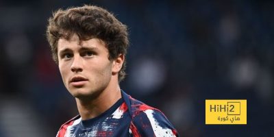 جواو نيفيز أفضل لاعب رأسيات في العالم!