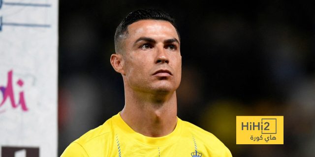 رونالدو يكشف عن عرض برشلونة في بداية مسيرته