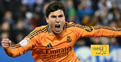 روديغر يهنئ غونزالو بعد هدفه الاول مع ريال مدريد