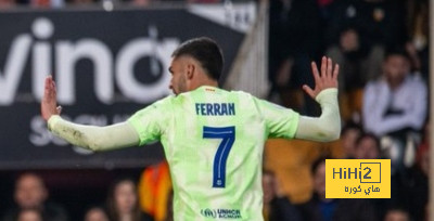 توريس رابع من يفعلها مع برشلونة ضد فالنسيا..!