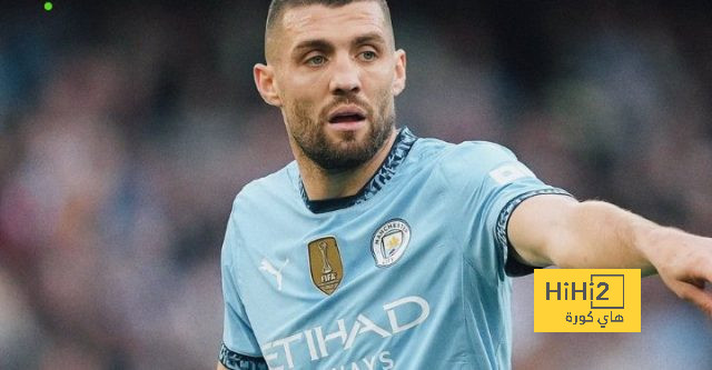 كوفاتشيتش يتفوق على لاعبي وسط الدوري الإنجليزي