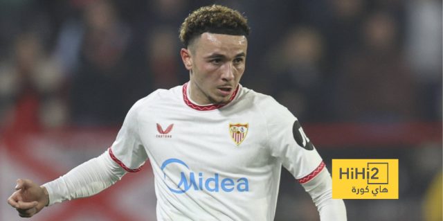 لاعب إشبيلية عن فليك: لم يفاجئني ما يفعله مع برشلونة