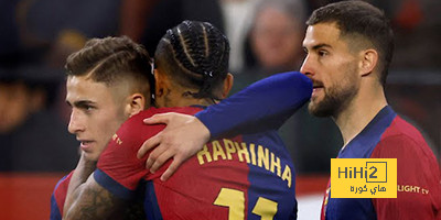 انتصار برشلونة على إشبيلية يشعل الدوري الإسباني