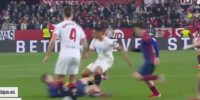 الحلم سبورت : فيديو: تفاصيل.. كيف انتهى تدخل لاعب برشلونة ببطاقة حمراء؟