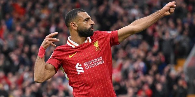محمد صلاح يضيف الهدف الثاني في شباك وولفرهامبتون