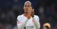 ليفربول يضع خطة بديلة لتعويض فان دايك