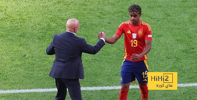 دي لا فوينتي يطالب بالحذر في التعامل مع لامين يامال