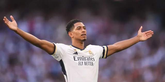 لماذا جود بيلينغهام لاعب خارق في خط الوسط؟