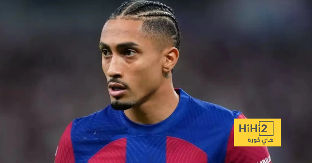 زوجة رافينيا تحتفي بتفانيه كأب ولاعب محترف