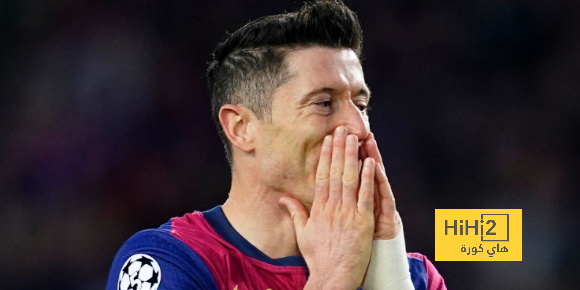 أرقام ليفاندوفسكي في فوز برشلونة على بنفيكا
