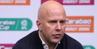 أول تعليق من سلوت بعد خسارة كأس كاراباو