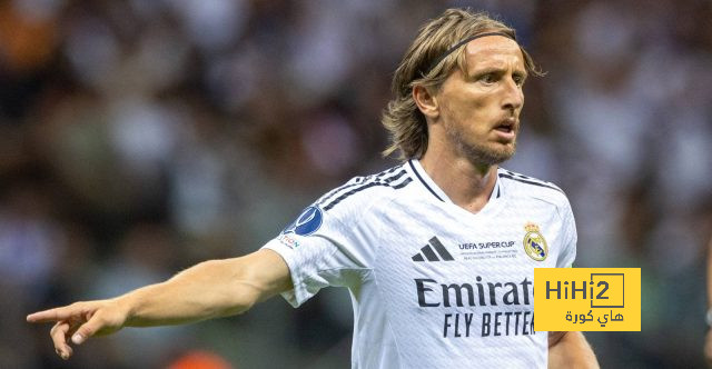مودريتش يكشف عن مستقبله مع ريال مدريد: “أريد إنهاء مسيرتي هنا”