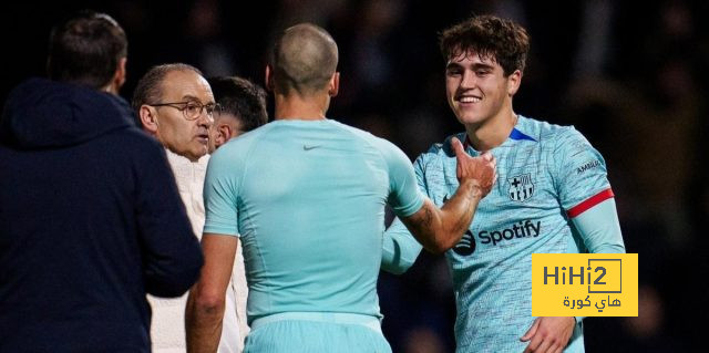 باو كوبارسي.. قلب دفاع برشلونة الصاعد يثبت نفسه في أوروبا