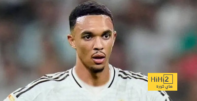 أرنولد وحده يتفوق على رباعي وسط برشلونة