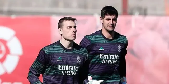 حارس مرمى ريال مدريد أمام سوسيداد