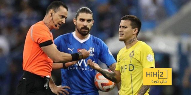 الكشف عن هوية حكم مباراة الهلال والنصر