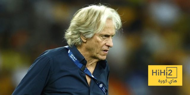 أسطورة الهلال يفتح النار على خيسوس بعد الخسارة