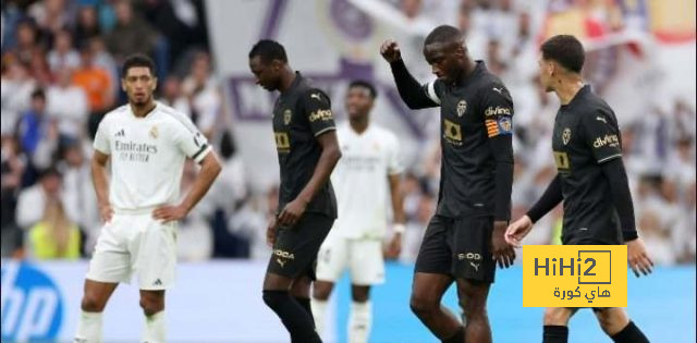 صورة للفوضى في ريال مدريد قبل هدف فالنسيا الثاني