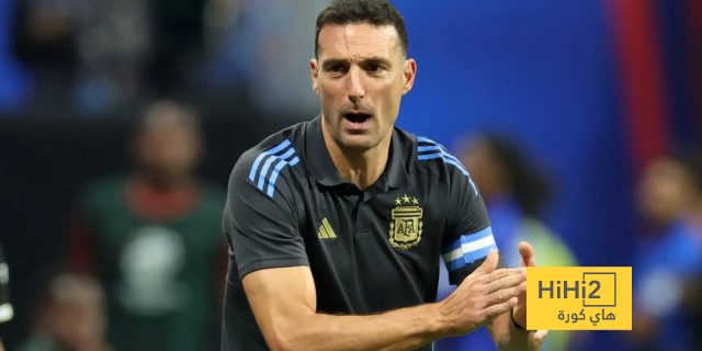 سكالوني يعلق على فرص برشلونة في الفوز بالليغا بعد هزيمة الريال