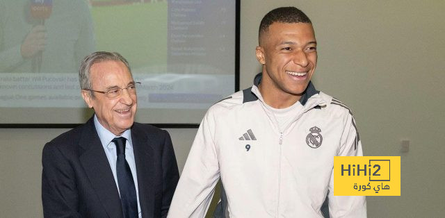 صور: بيريز يدعم لاعبي ريال مدريد وأنشيلوتي قبل مواجهة أرسنال