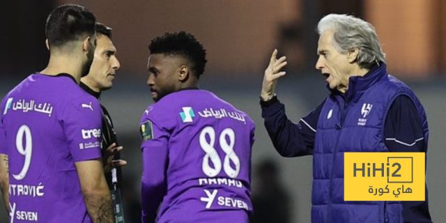 خيسوس يستقر على أجانب الهلال لمواجهة الاتفاق