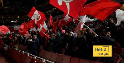 صورة.. جماهير أرسنال ترتدي قمصان الفوز بدوري الابطال