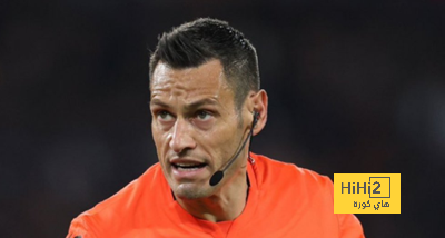 حكم مباراة بوروسيا دورتموند وبرشلونة!