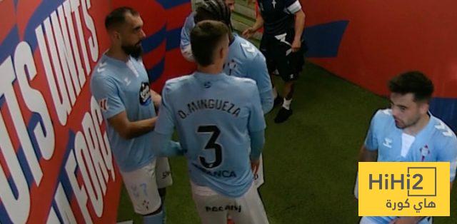 مينغويزا يشارك أمام فريقه السابق برشلونة