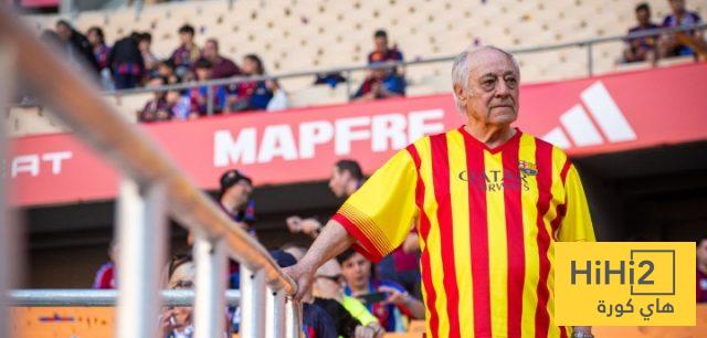 جماهير برشلونة تنتشر في مدرجات ملعب إشبيلية.. صور